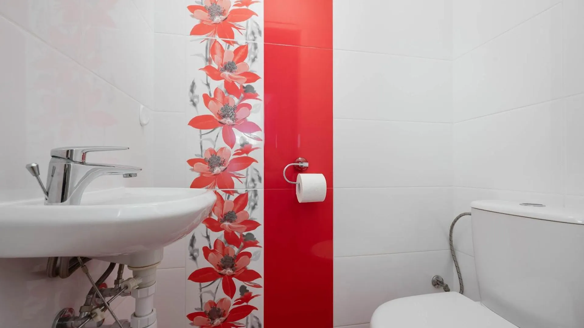 Jasny Apartament Z Dwoma Sypialniami I Biurkiem By Noclegi Renters Warsaw Poland