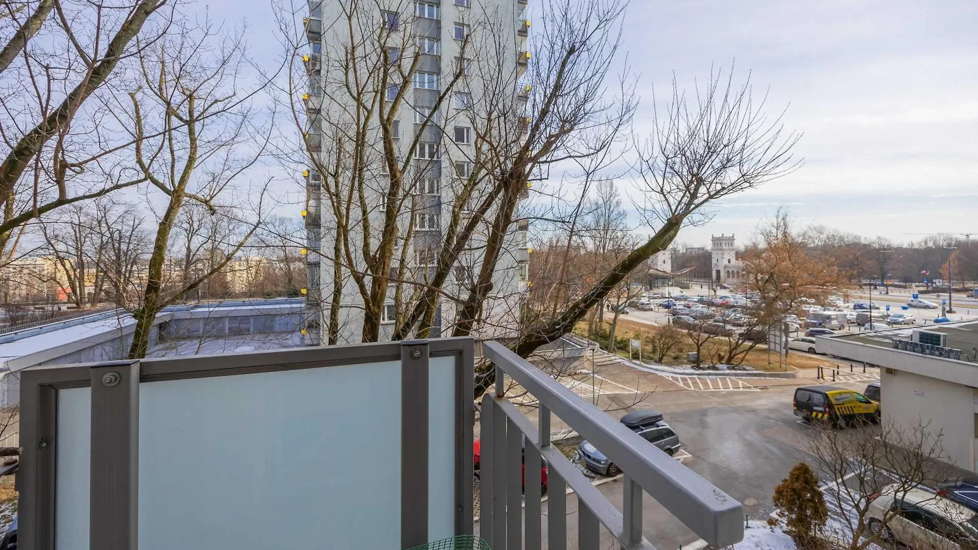Jasny Apartament Z Dwoma Sypialniami I Biurkiem By Noclegi Renters Warsaw 0*,  Poland